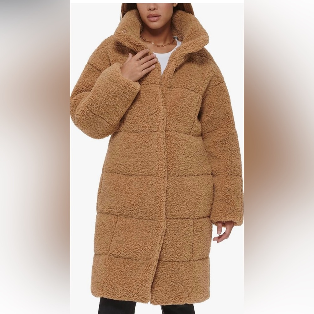 Levi’s teddy coat size medium